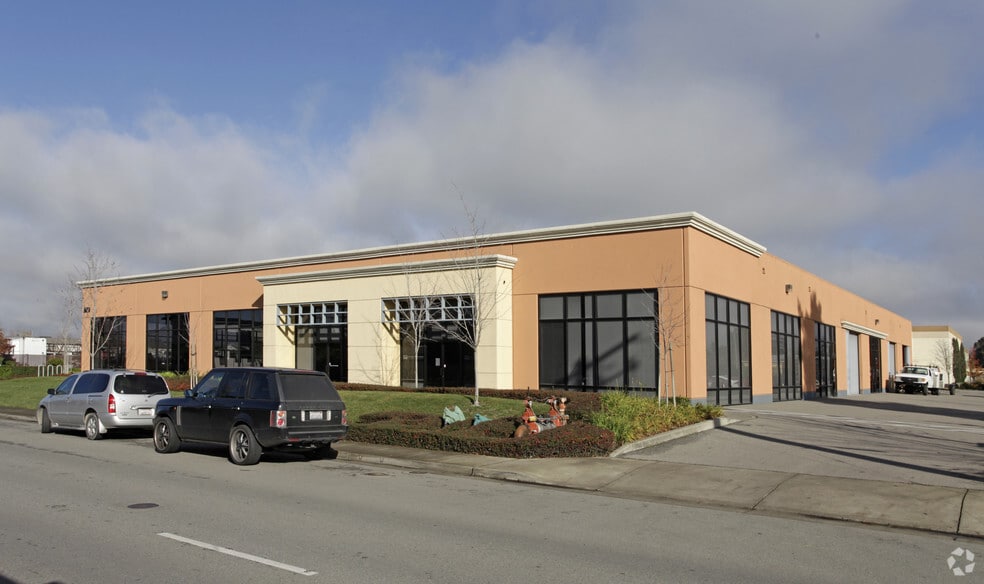 800 Lindberg Ln, Petaluma, CA for lease - Building Photo - Image 3 of 12