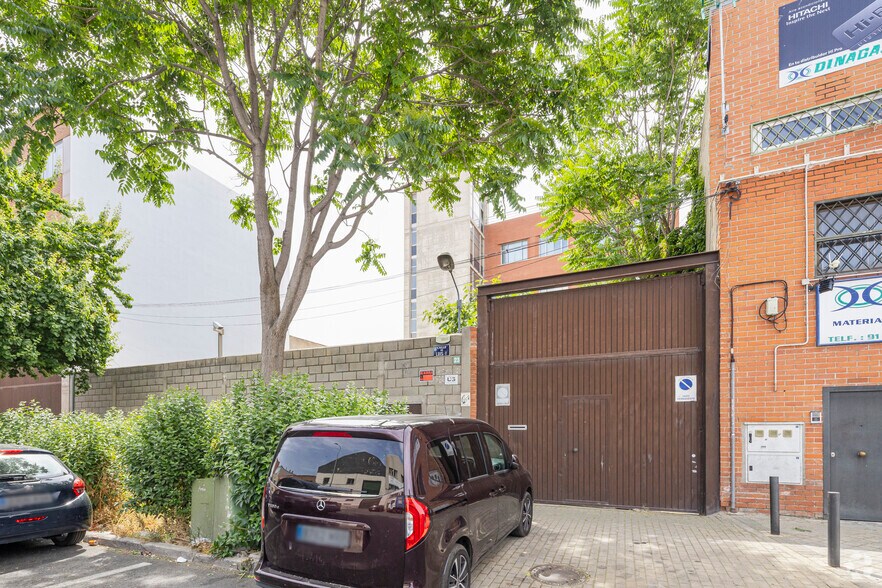 Calle de Luis i, I 23, Madrid, Madrid à louer - Photo du bâtiment - Image 2 de 2