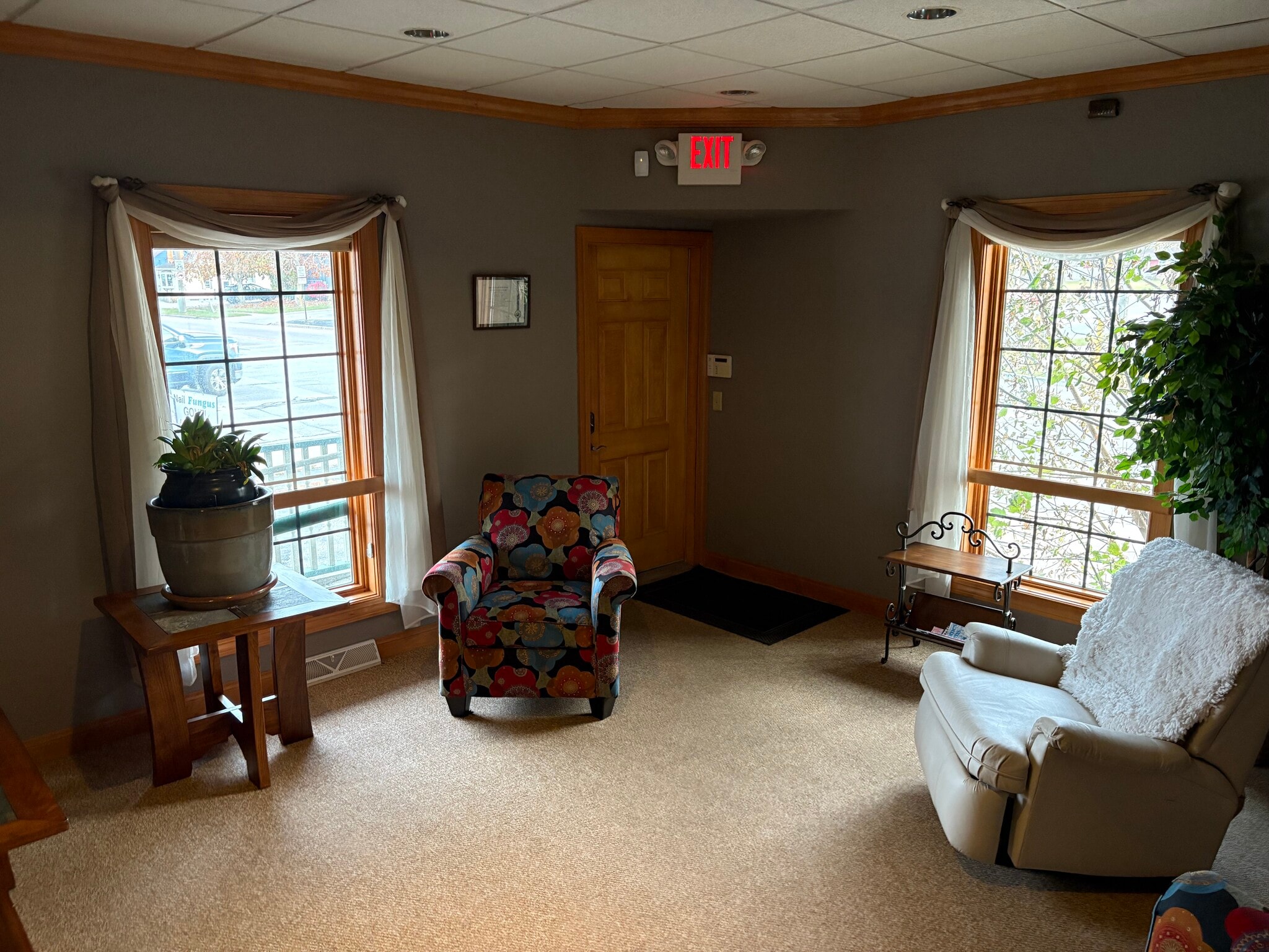 304 N Rapids Rd, Manitowoc, WI à louer Photo intérieure- Image 1 de 11