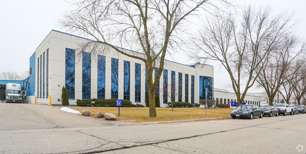 55th Street Park portefeuille de 2 propriétés à vendre sur LoopNet.ca - Photo du bâtiment - Image 1 de 2