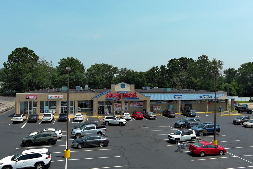 699-711 Canton Rd, Akron, OH for sale - Building Photo - Image 3 of 5