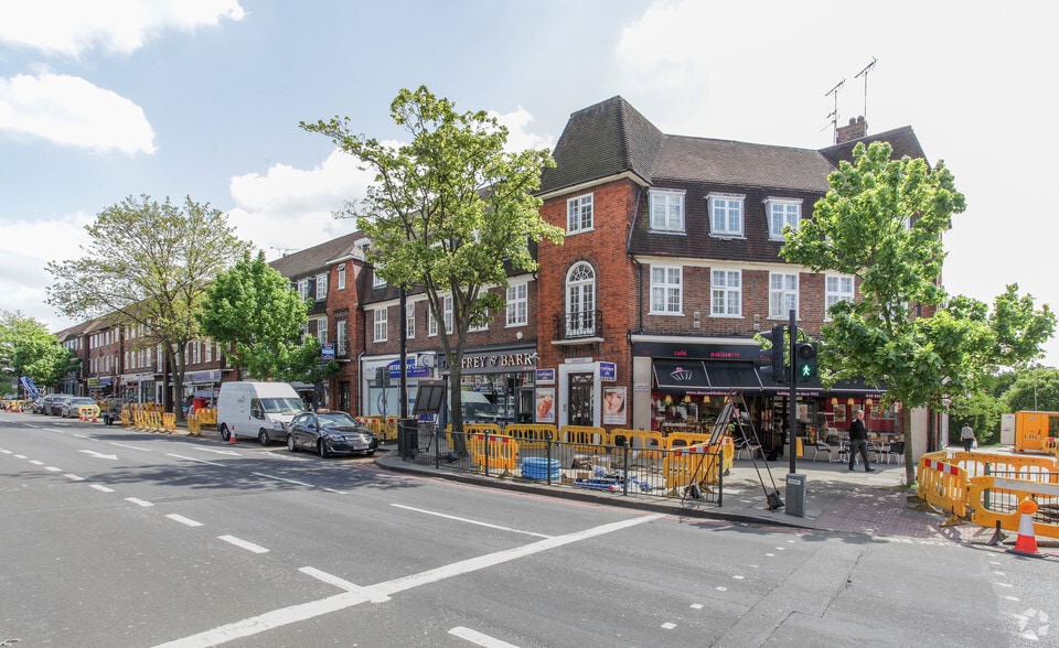 18 Market Pl, London for lease - Building Photo - Image 3 of 8