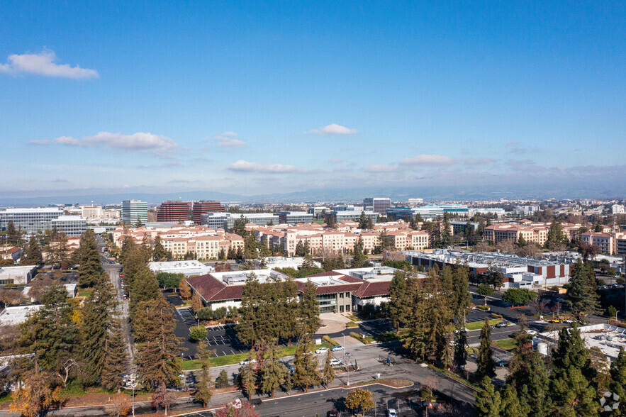 3111 Coronado Dr, Santa Clara, CA for lease - Aerial - Image 2 of 8