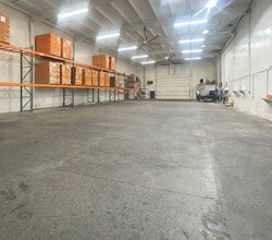 1127 NW 53rd St, Seattle, WA for lease Interior Photo- Image 2 of 5