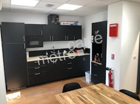 Commerce de détail dans Nantes à vendre - Photo du bâtiment - Image 2 de 8