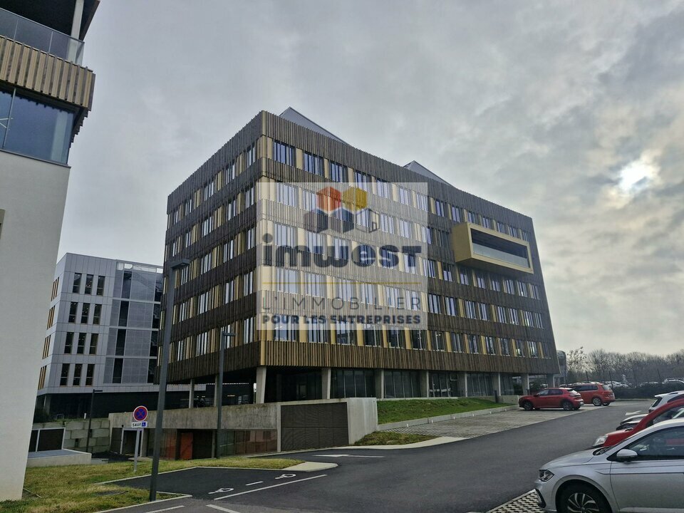 Office in Cesson-Sévigné for sale Building Photo- Image 1 of 3