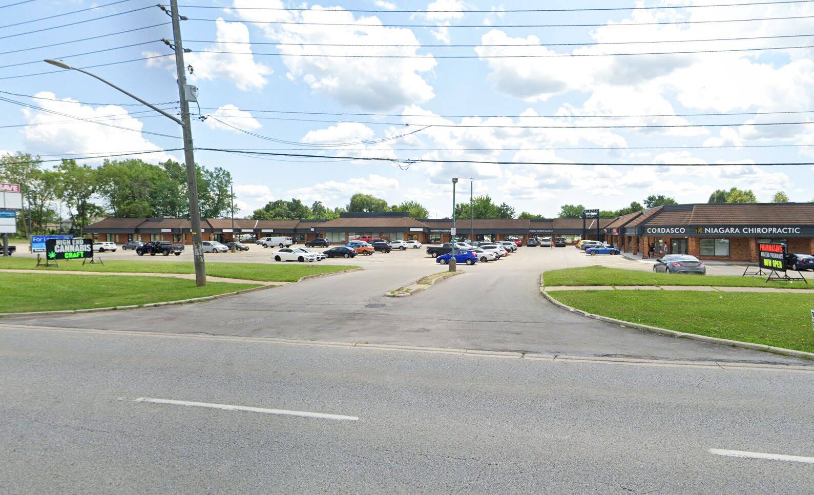 6080 Mcleod Rd, Niagara Falls, ON for lease Building Photo- Image 1 of 4