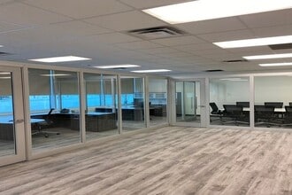 18125 111 Av NW, Edmonton, AB for lease Interior Photo- Image 2 of 4