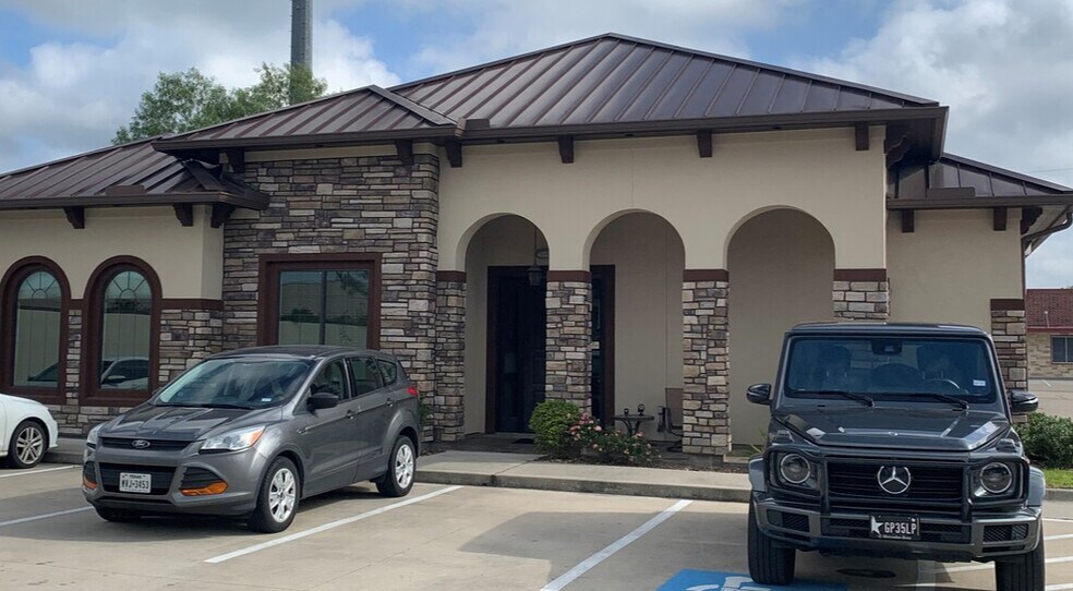 12807 Haynes Rd, Houston, TX à louer - Photo du bâtiment - Image 2 de 16