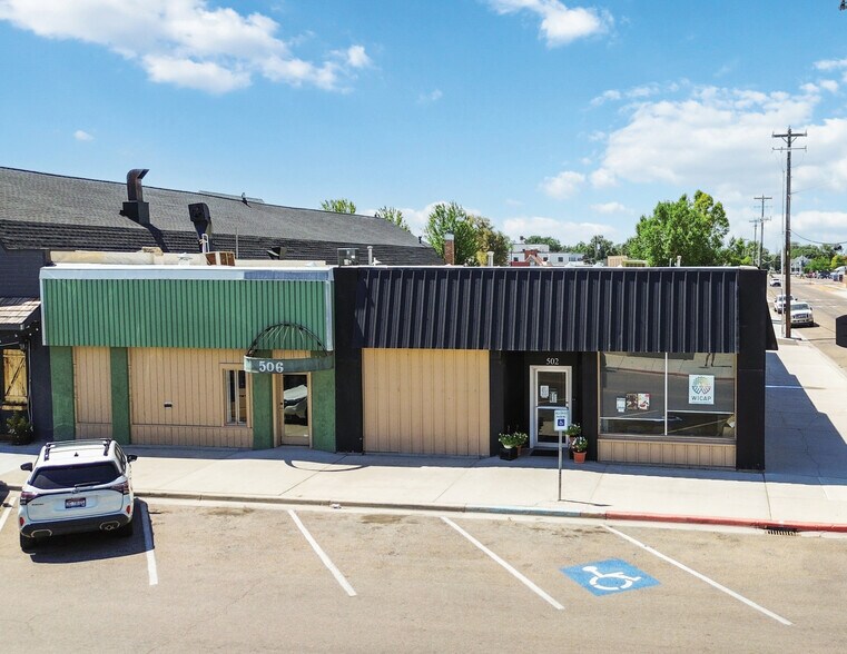 Retail & Office Buildings For Sale portefeuille de 2 propriétés à vendre sur LoopNet.ca - Photo du bâtiment - Image 2 de 5