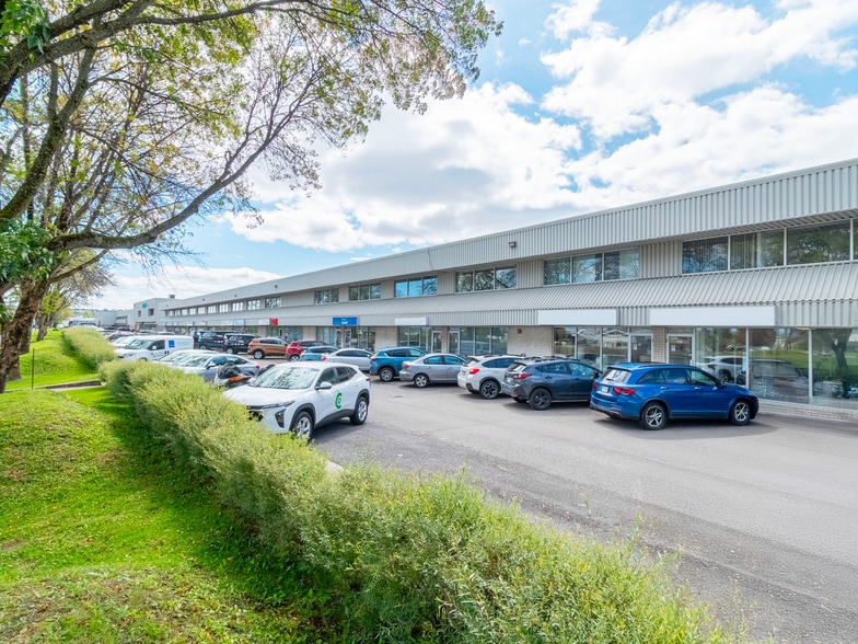 925 Av Newton, Québec, QC for lease - Primary Photo - Image 1 of 10