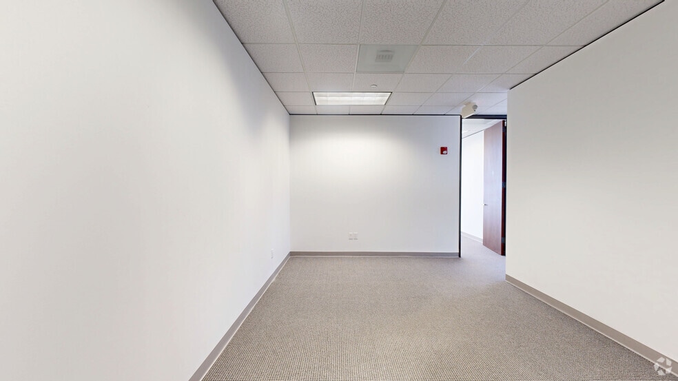 9800 Centre Pky, Houston, TX for lease - Matterport 3D Scan - Image 3 of 25