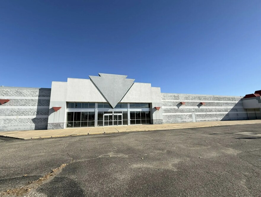 35192-35220 Gratiot Ave, Clinton Township, MI à louer Photo principale- Image 1 de 9