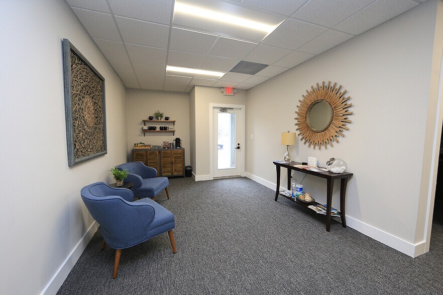 1906 E Highway 54, Durham, NC for lease - Building Photo - Image 3 of 26