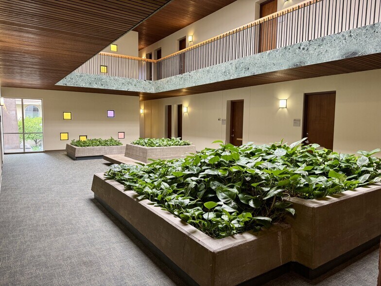 750 Las Gallinas Ave, San Rafael, CA à louer - Photo du bâtiment - Image 2 de 4