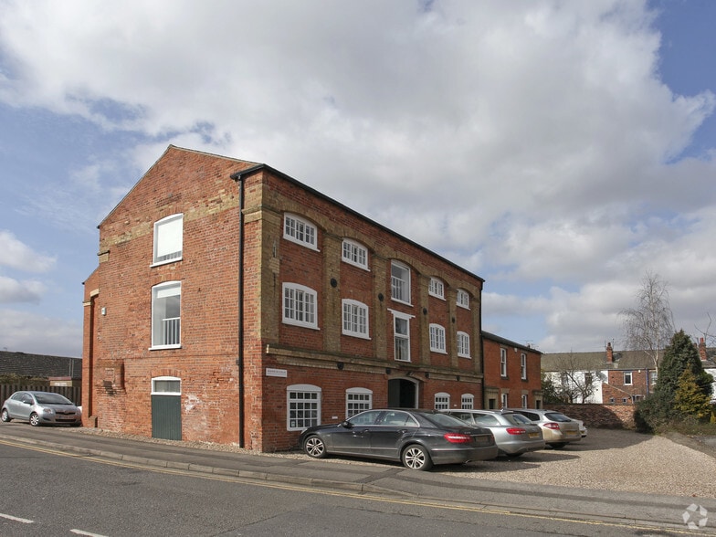 Roman Whar, Lincoln for lease - Building Photo - Image 3 of 3