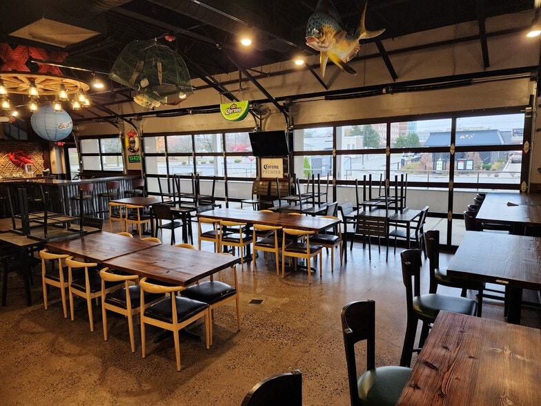 2864 Dekalb Pike, Norristown, PA for lease - Building Photo - Image 2 of 11