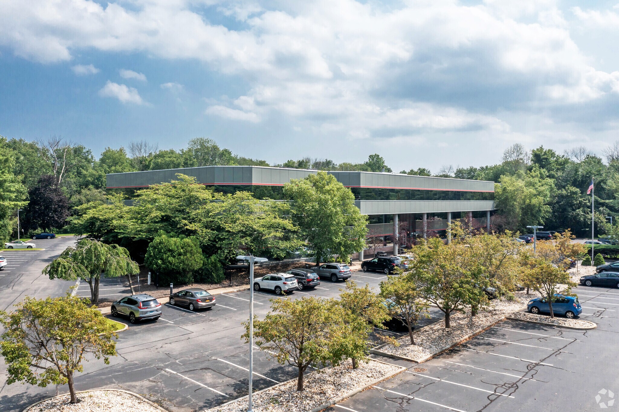 200 Business Park Dr, Armonk, NY à louer Photo principale- Image 1 de 5