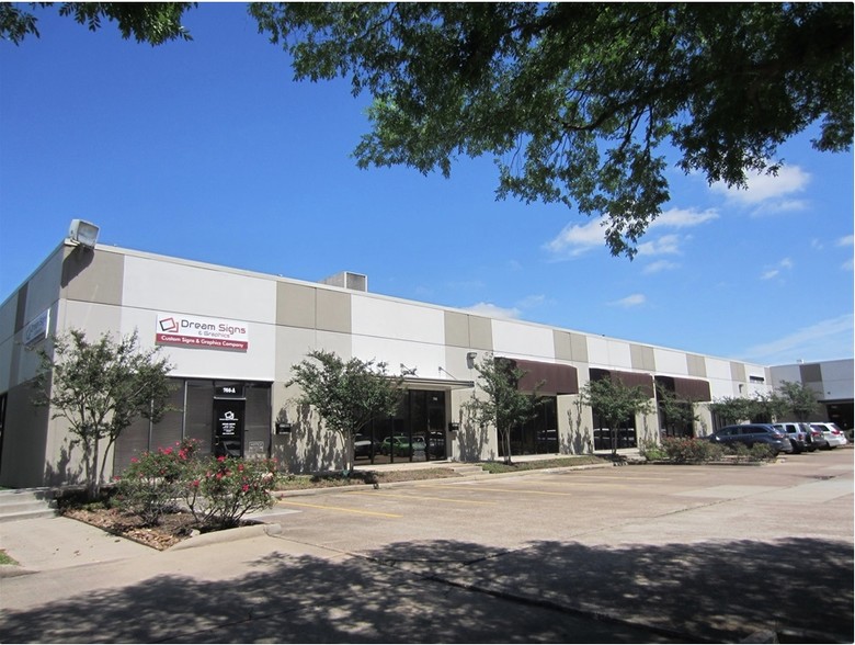 700-766 Industrial Blvd, Sugar Land, TX for sale - Building Photo - Image 1 of 1