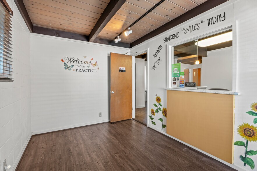 715-721 S Dora St, Ukiah, CA 95482 portefeuille de 2 propriétés à vendre sur LoopNet.ca - Photo intérieure - Image 3 de 27