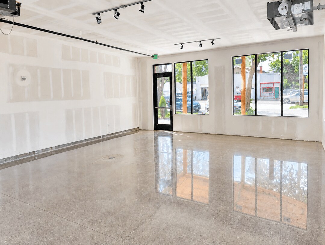 3120 E 36th St, Minneapolis, MN for lease Interior Photo- Image 1 of 2