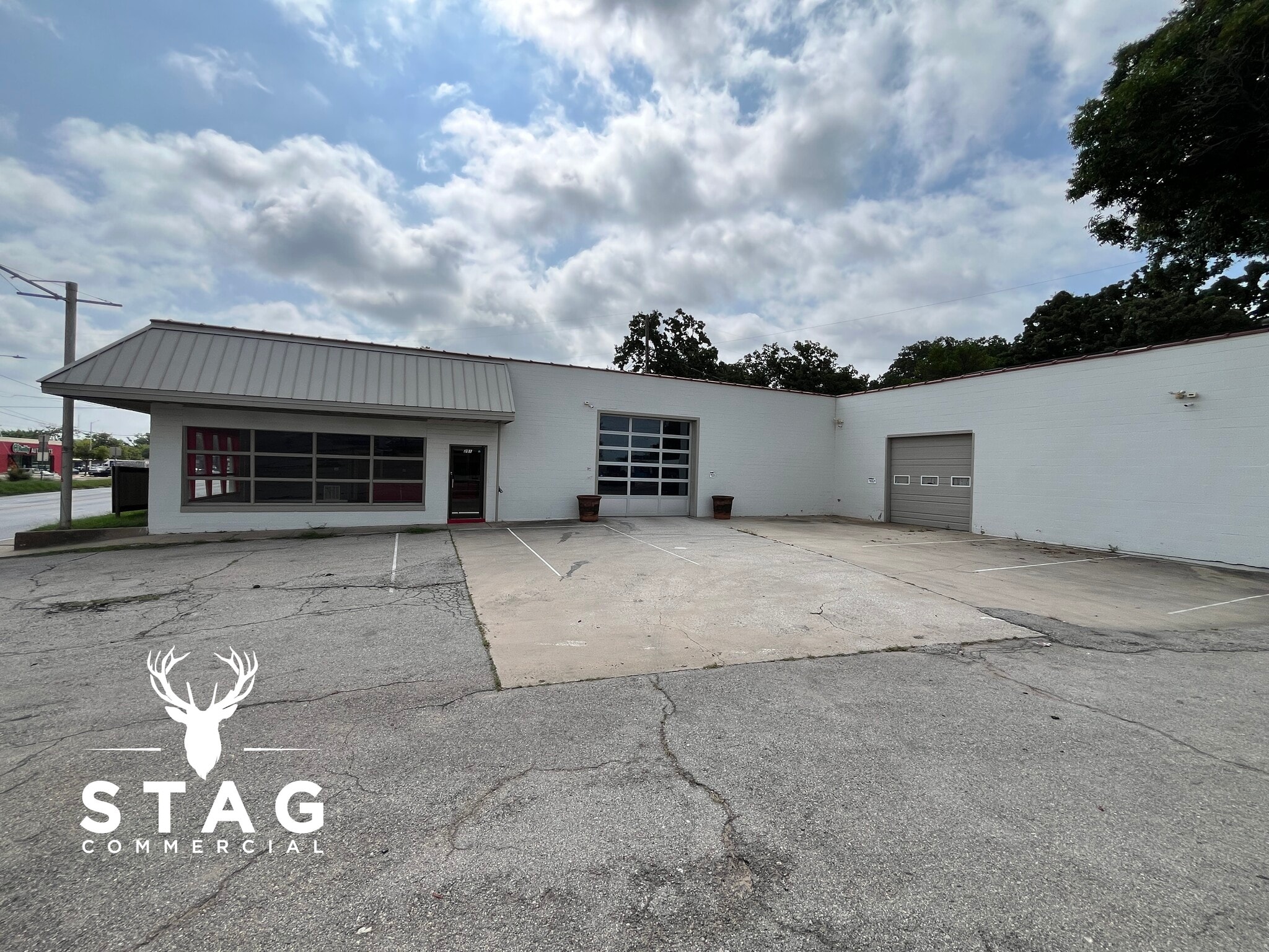 201 Eagle Dr, Denton, TX for lease Primary Photo- Image 1 of 17