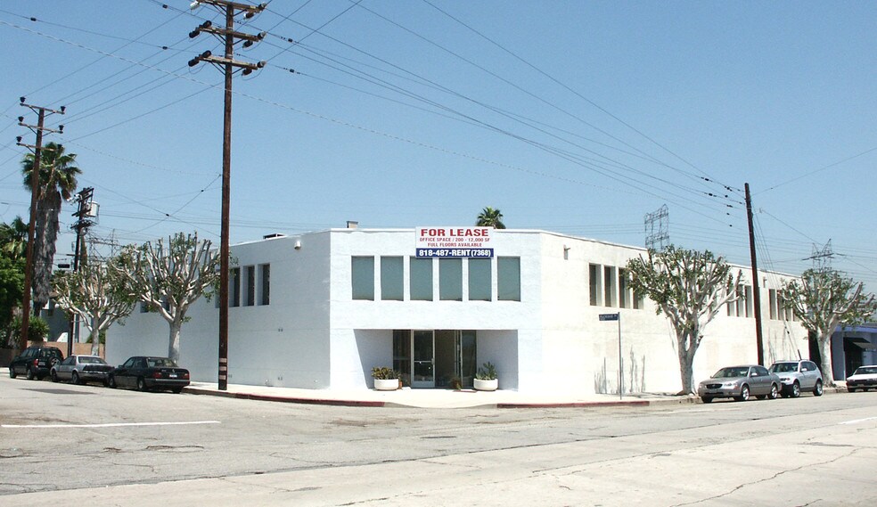 10523 Burbank Blvd, North Hollywood, CA à louer - Photo du bâtiment - Image 2 de 6
