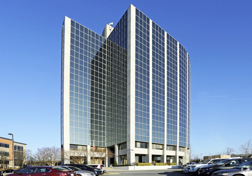 7501 Greenway Center Dr, Greenbelt, MD à louer - Photo du bâtiment - Image 3 de 11