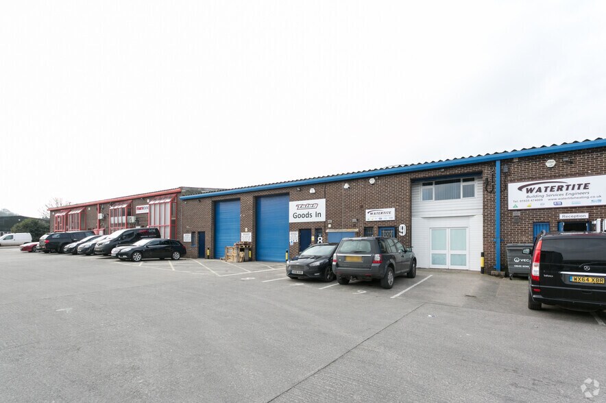 11 Sea King Rd, Yeovil à louer - Photo du bâtiment - Image 2 de 9