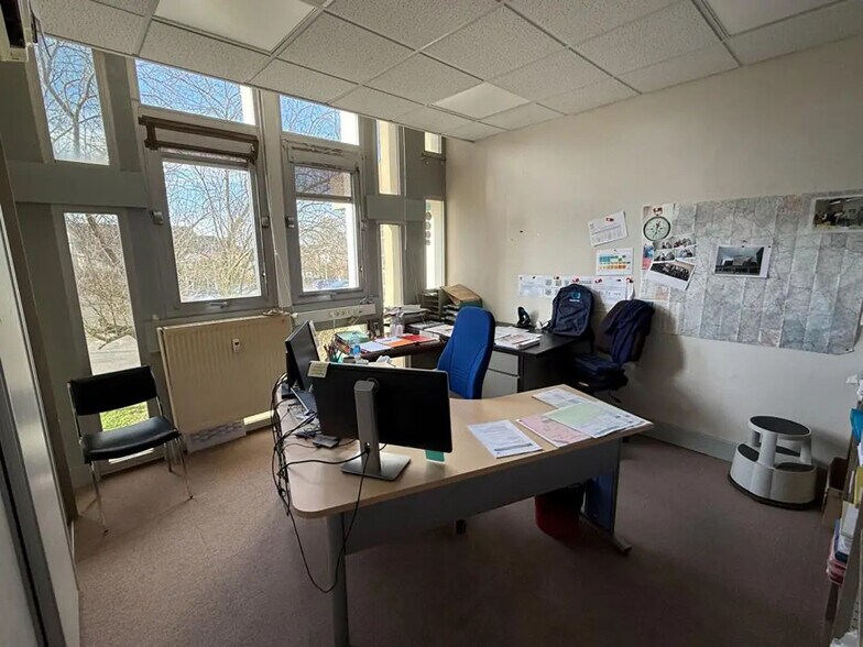 Bureau dans Yzeure à vendre - Photo intérieure - Image 2 de 7