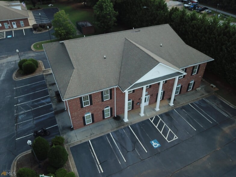 139 W Ellis Rd, Griffin, GA for sale - Building Photo - Image 1 of 45