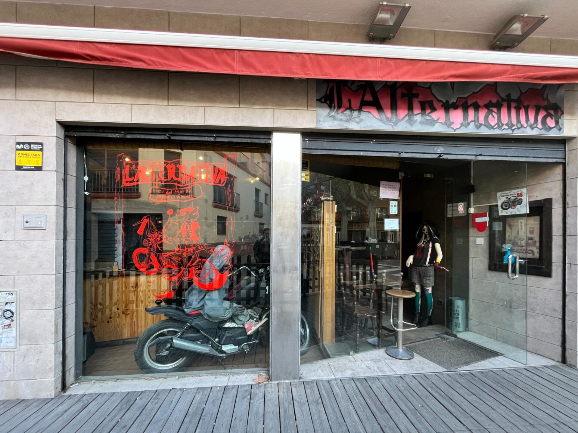 Commerce de détail dans El Vendrell, Tarragona à louer Photo intérieure- Image 1 de 17