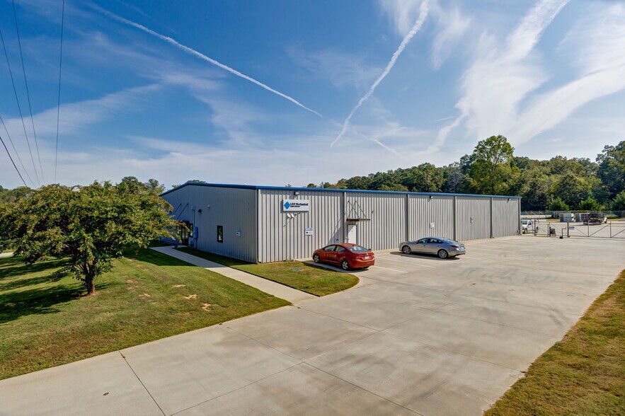 175 Brookshire Rd, Greer, SC à vendre - Photo du bâtiment - Image 1 de 13