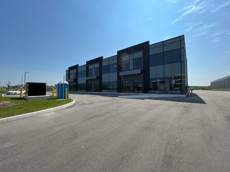45 Eric T Smith Way, Aurora, ON for sale - Building Photo - Image 3 of 9