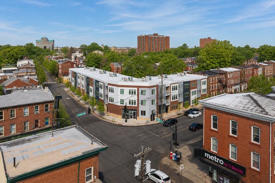 200 Hamilton Ave, Trenton, NJ à vendre - Photo du bâtiment - Image 1 de 8
