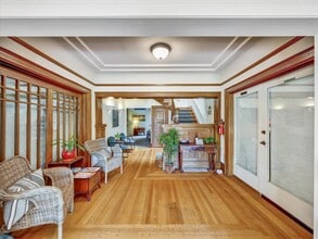 825 College Ave, Santa Rosa, CA for sale Interior Photo- Image 2 of 16