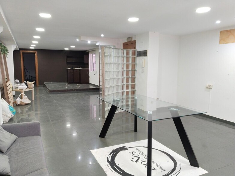 Carrer Mossèn Blanch, 15, Algemesí, Valencia à vendre - Photo du bâtiment - Image 1 de 12