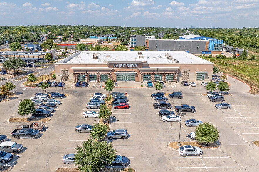 1824 W Slaughter Ln, Austin, TX à vendre - Photo du bâtiment - Image 3 de 8