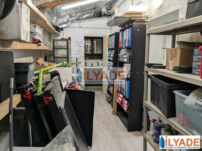 45 Chemin Du Passet, Marseille for sale - Interior Photo - Image 3 of 8