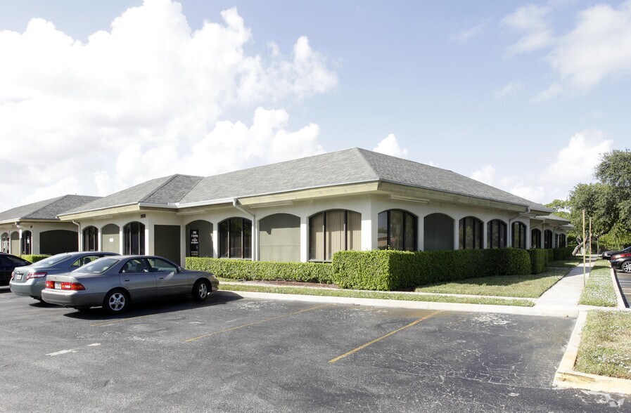 2905 S Federal Hwy, Delray Beach, FL à vendre - Photo du bâtiment - Image 2 de 3