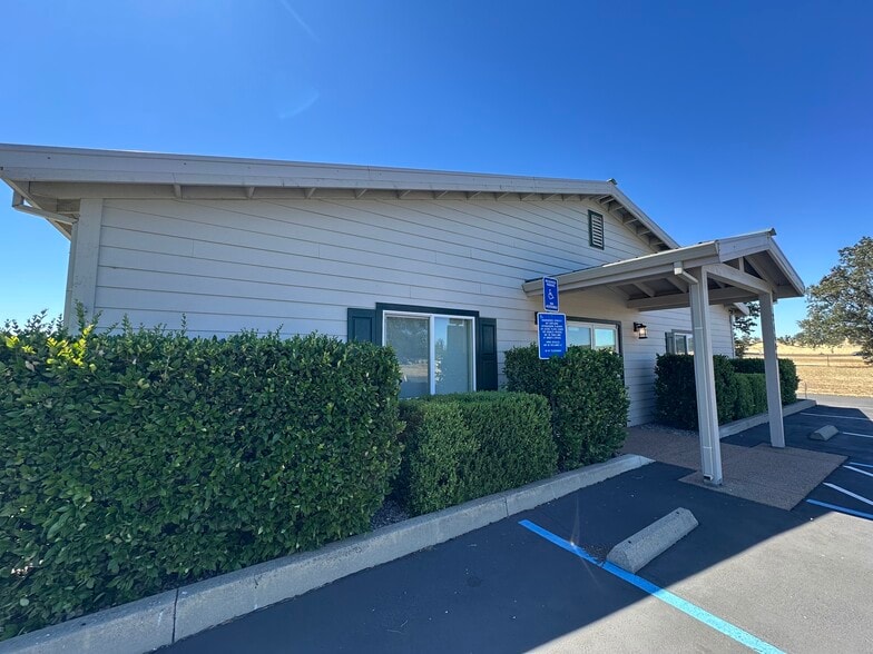 24400 Old 44 Dr, Millville, CA for sale - Building Photo - Image 2 of 24