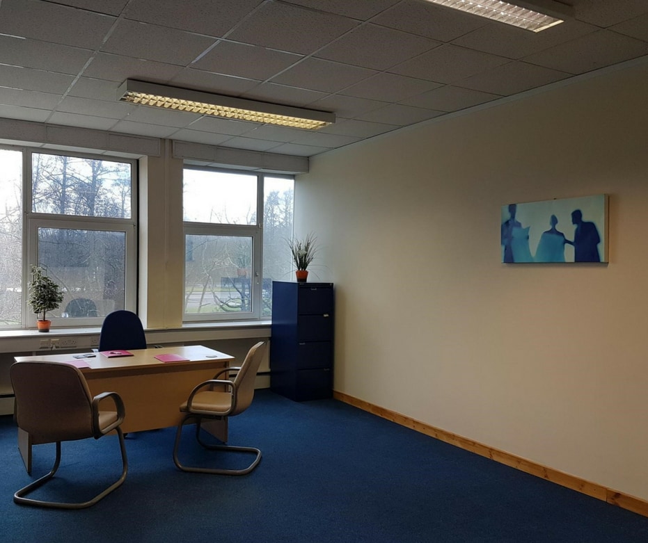 1 Potter Pl, Skelmersdale for lease Interior Photo- Image 1 of 2