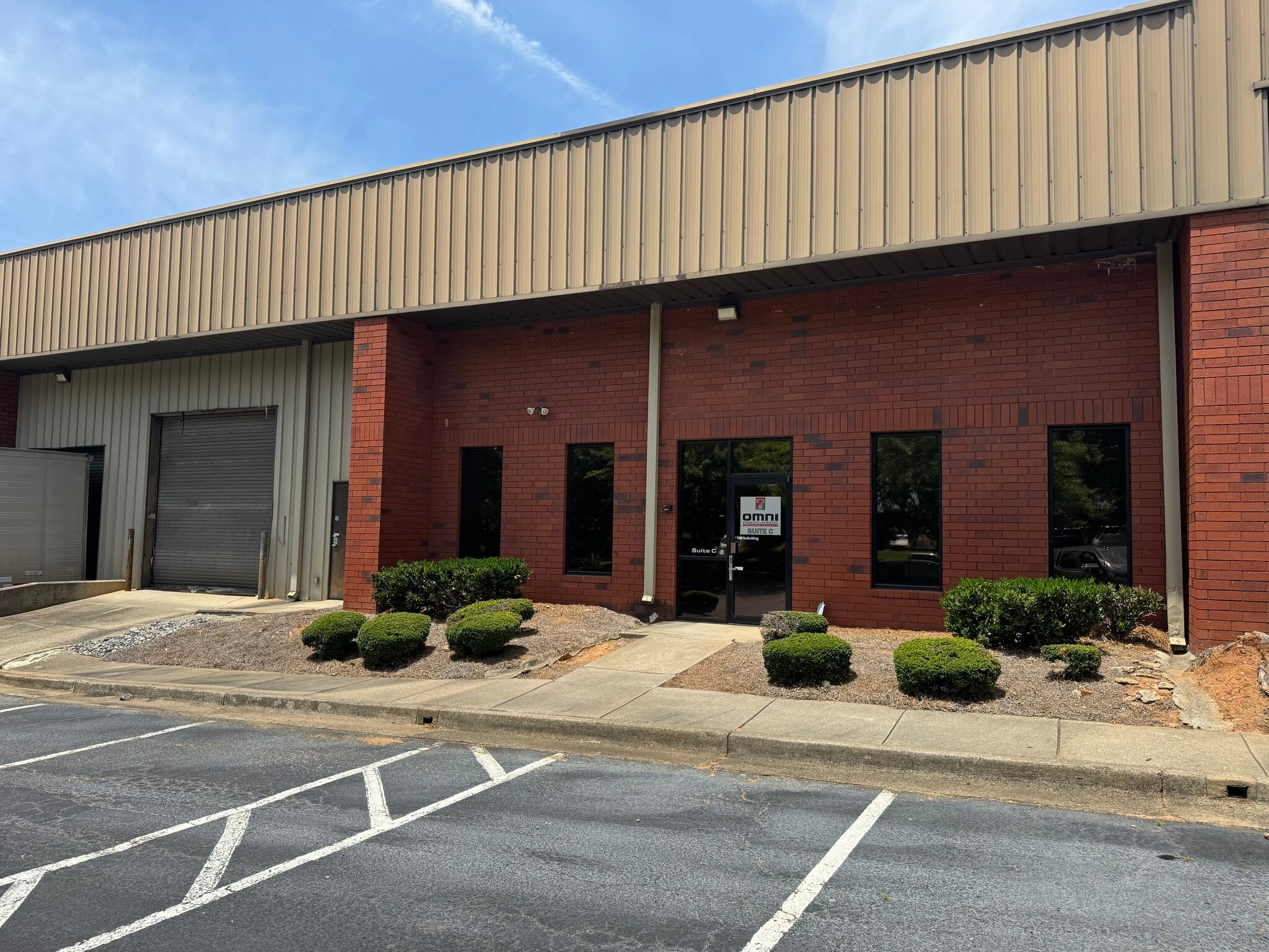 1060 Union Center Dr, Alpharetta, GA for lease Building Photo- Image 1 of 23