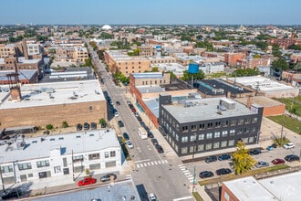 1732-1734 W Hubbard St, Chicago, IL - Aérien  Vue de la carte