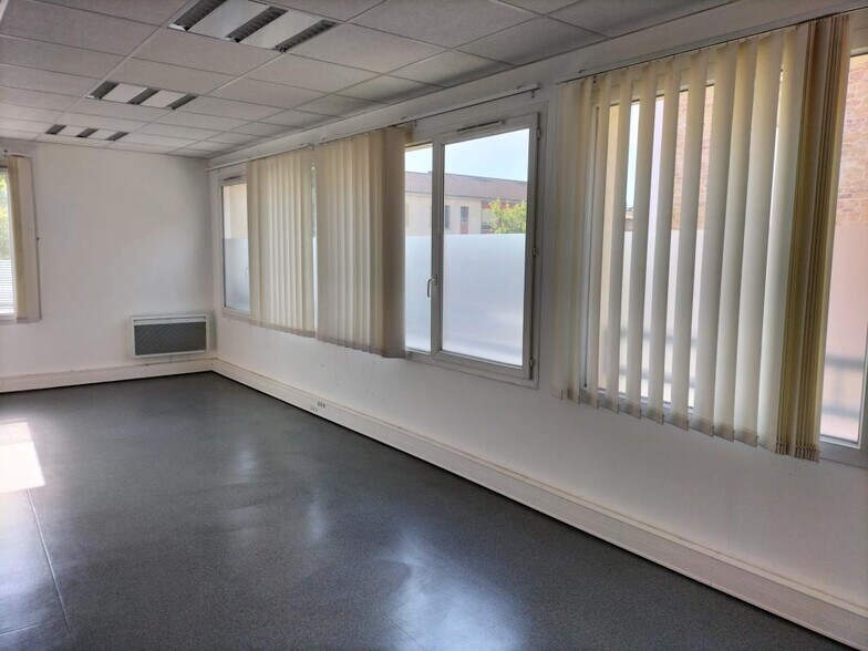 756 Rue Edouard Herriot, Jassans-Riottier for lease - Building Photo - Image 3 of 20