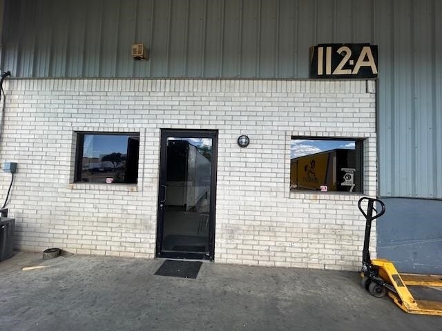 112 Flecha Ln, Laredo, TX à louer - Photo du bâtiment - Image 2 de 26