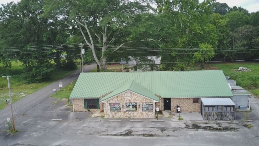 607 4th St NW, Red Bay, AL for sale - Building Photo - Image 2 of 28