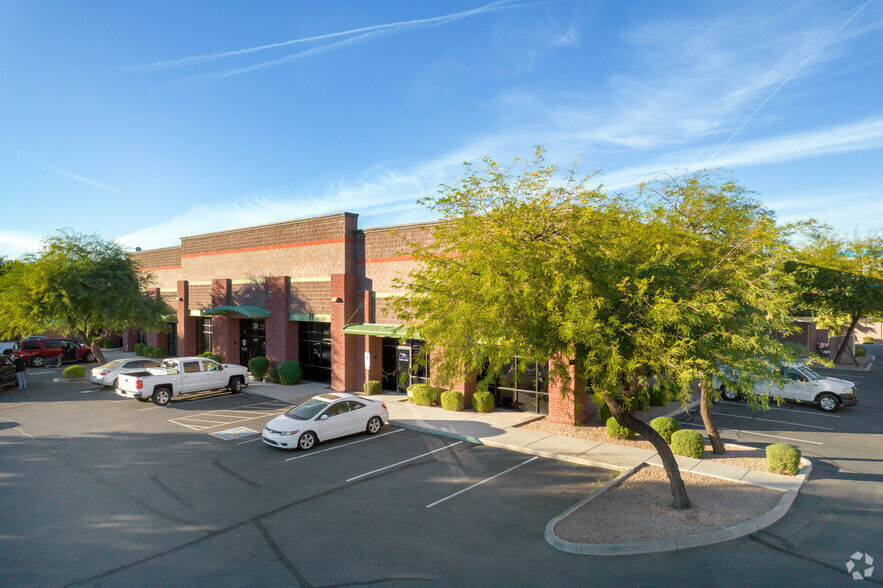 190 E Corporate Pl, Chandler, AZ for lease - Primary Photo - Image 1 of 5