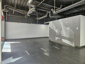 26450 McBean Pky, Valencia, CA for lease Building Photo- Image 2 of 2