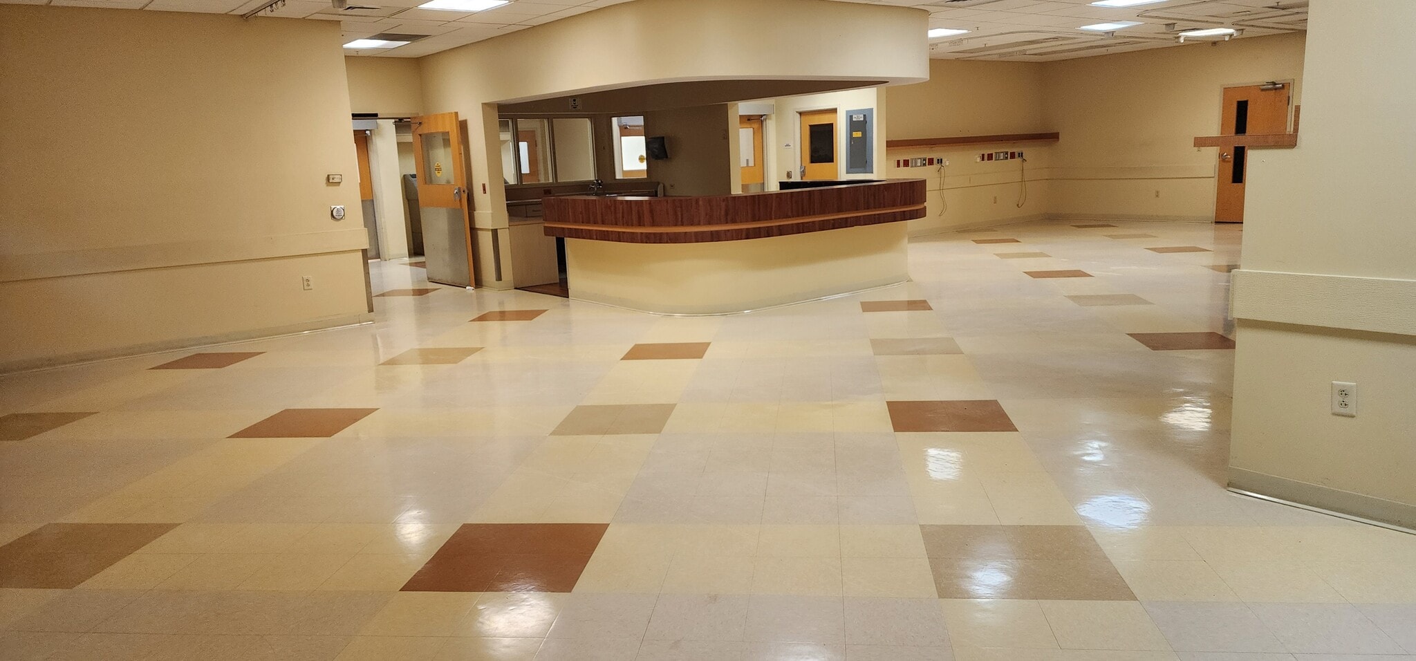 975 Town Center Dr, Orange City, FL for sale Interior Photo- Image 1 of 6